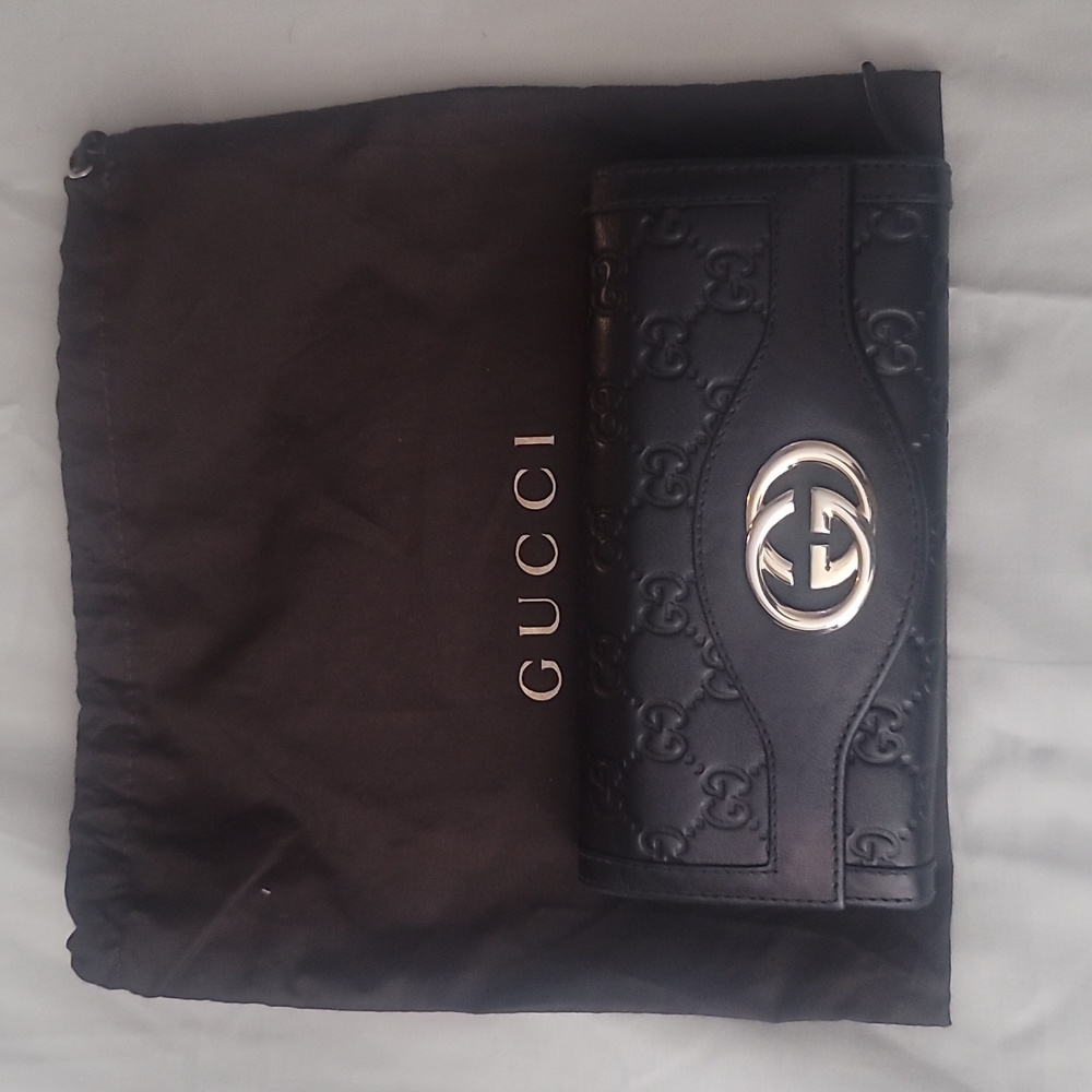 Authentic Gucci wallet